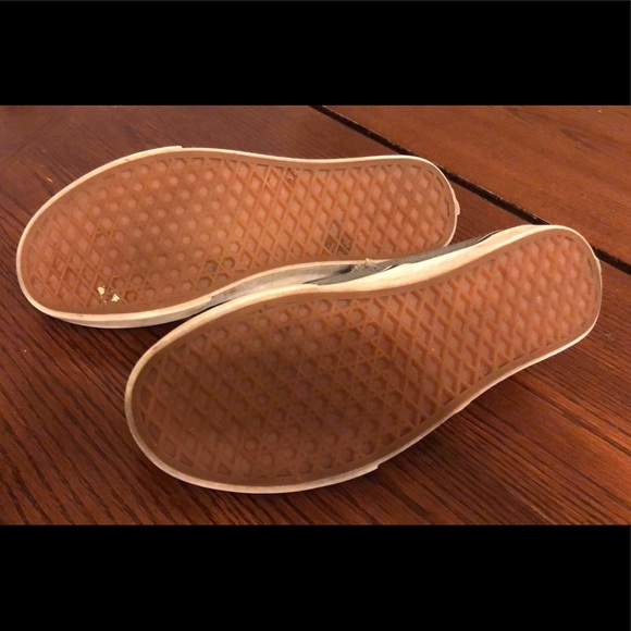 Vans - Picture 5 of 6